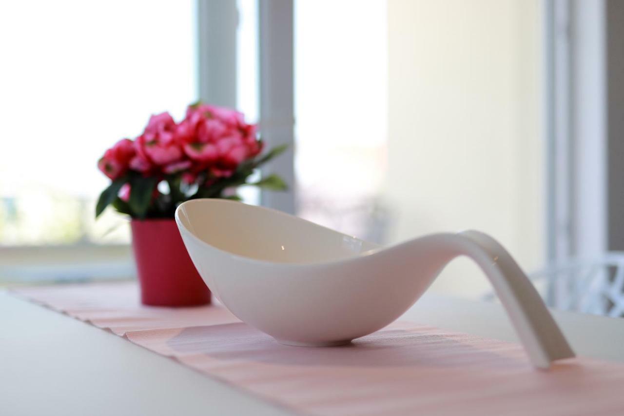 Apartmani Judita Pinezići Buitenkant foto