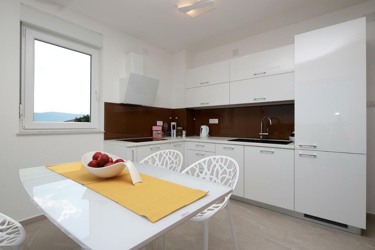 Apartmani Judita Pinezići Buitenkant foto